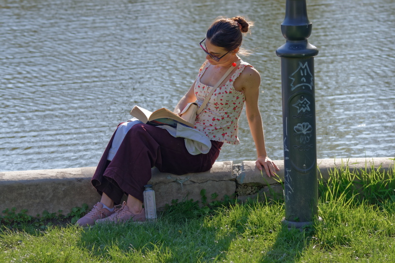 Reading on lakeshore 2